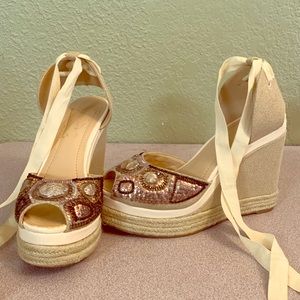 BCBG never worn Wedges great sequence detail